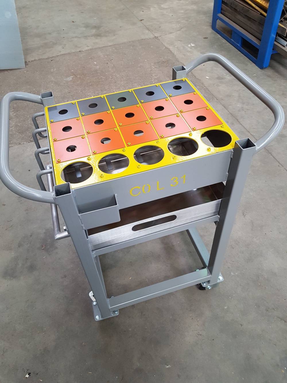 Chariot bouteilles (2).jpg Chariot bouteilles (2).jpg